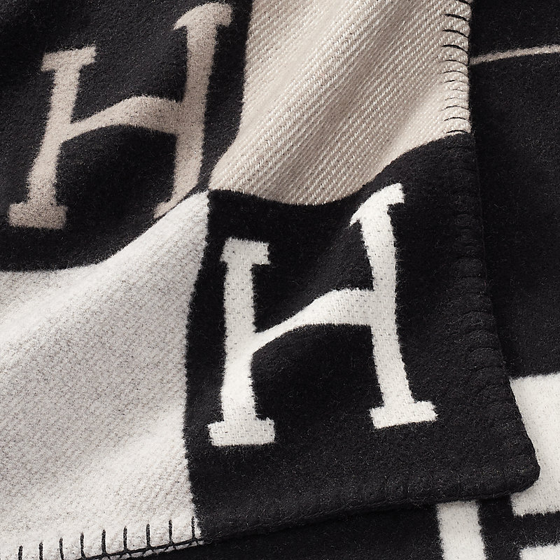 HERMES エルメス プレード アヴァロン3 ブランケット AVALONIII Avalon III throw blanket | Hermès USA